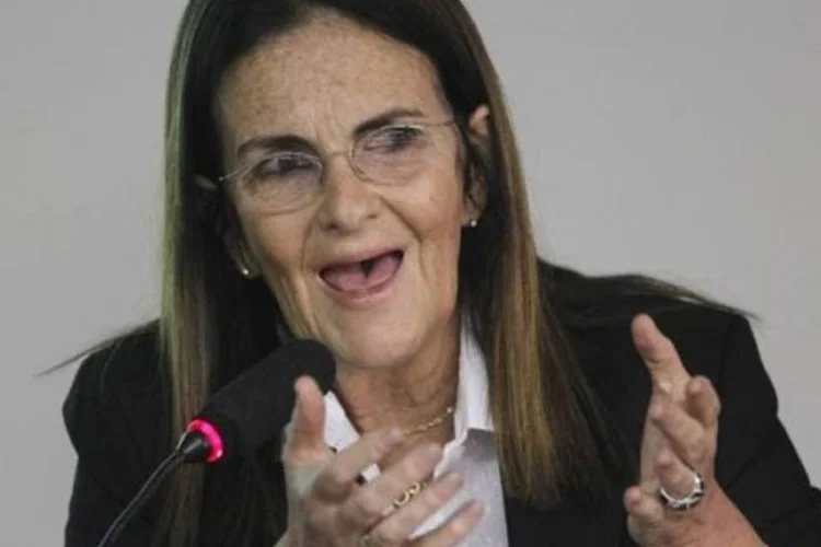 
	&ldquo;Temos de recuperar a efici&ecirc;ncia operacional&rdquo;, disse a presidente da Petrobras, Maria das Gra&ccedil;as Foster
 (Ueslei Marcelino/Reuters)