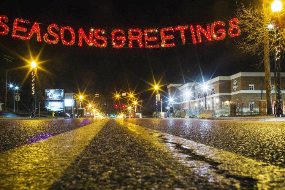 Ferguson celebra Ação de Graças sem incidentes