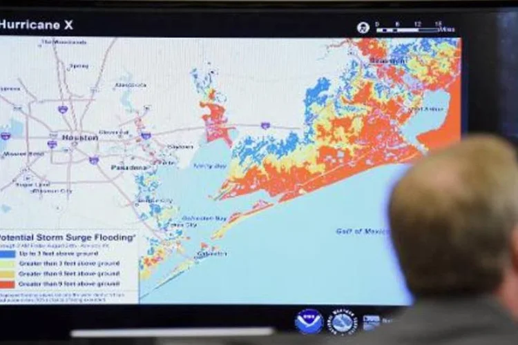 
	Gr&aacute;fico mostra poss&iacute;vel tempestade: Cristina registra ventos de 120 km/h
 (Stan Honda/AFP)