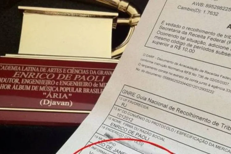 O troféu chegou a casa de Paoli acompanhado de uma cobrança referente a impostos de importação (Reprodução/Facebook)