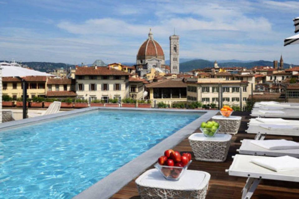 7 piscinas no topo de hotéis com vistas incríveis
