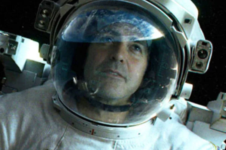 
	George Clooney no filme Gravidade, do cineasta mexicano Alfonso Cuar&oacute;n
 (Reprodução)