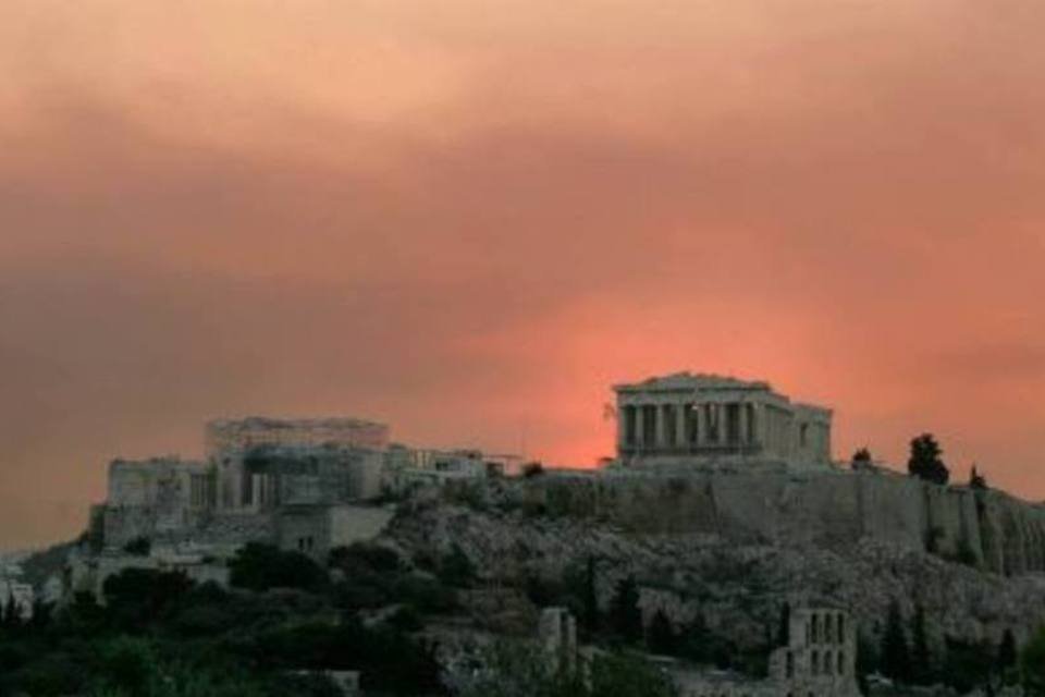 Receita com turismo na Grécia deve cair de 7% a 9% em 2010
