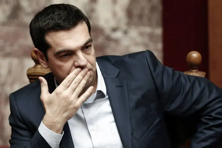 
	O premi&ecirc; da Gr&eacute;cia, Alexis Tsipras: a medida representa uma escalada no aperto na liquidez, em meio a renovados temores ante o risco de um default grego
 (Alkis Konstantinidis/Reuters)