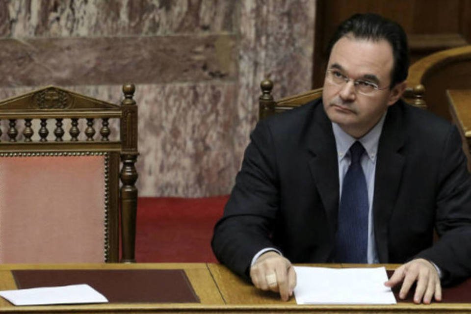 Grécia aprova investigação sobre ex-ministro de Finanças