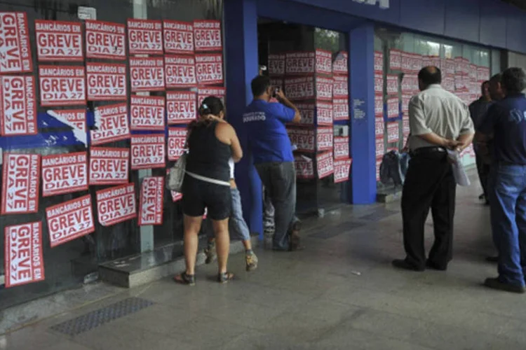 
	Greve dos banc&aacute;rios: volta ao trabalho est&aacute; programada para segunda-feira (14)
 (Antônio Cruz/ABr)
