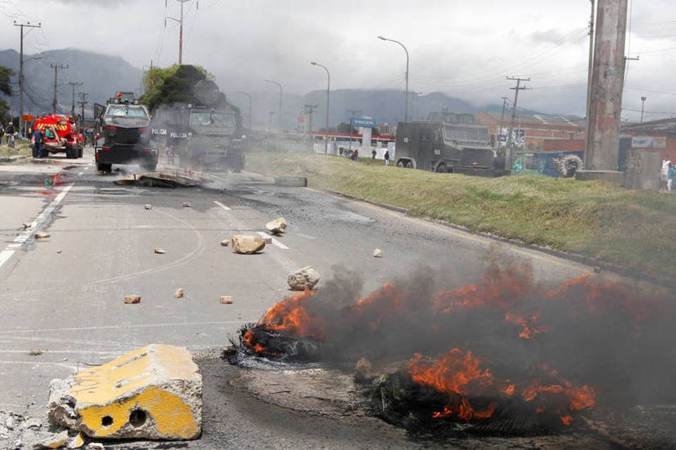 Greve de caminhoneiros na Colômbia termina após 45 dias