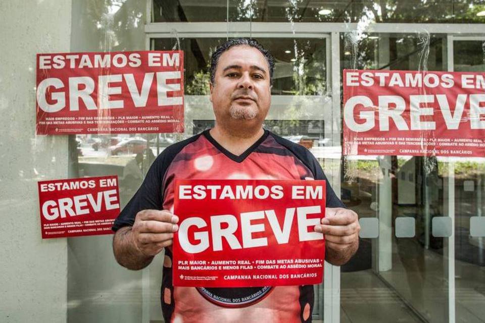 Greve fechou agências na Grande São Paulo, diz sindicato