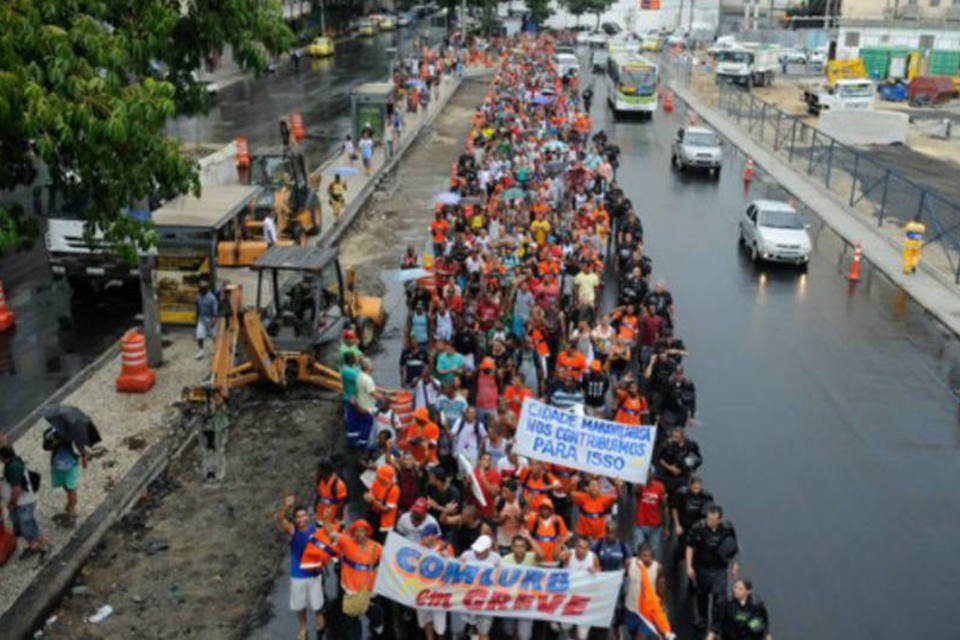 Garis mantêm greve e marcam manifestação para amanhã