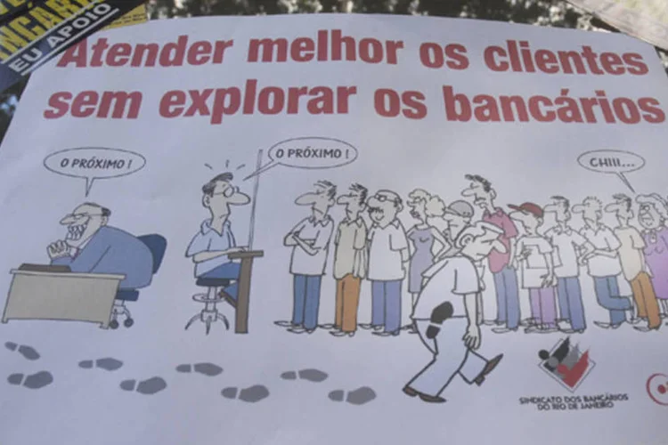 Funcionários do Banco Santander protestam contra possível demissão em massa: a Fenaban informou por meio da assessoria que não iria comentar o protesto (Tania Rêgo/ABr)
