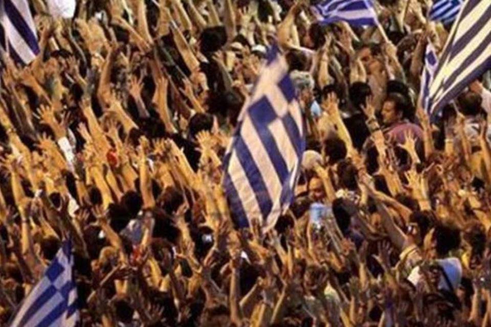 Grécia vive 19º dia de protestos e sindicato promete greve