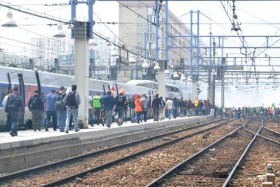 Greve de ferroviários completa 7 dias na França