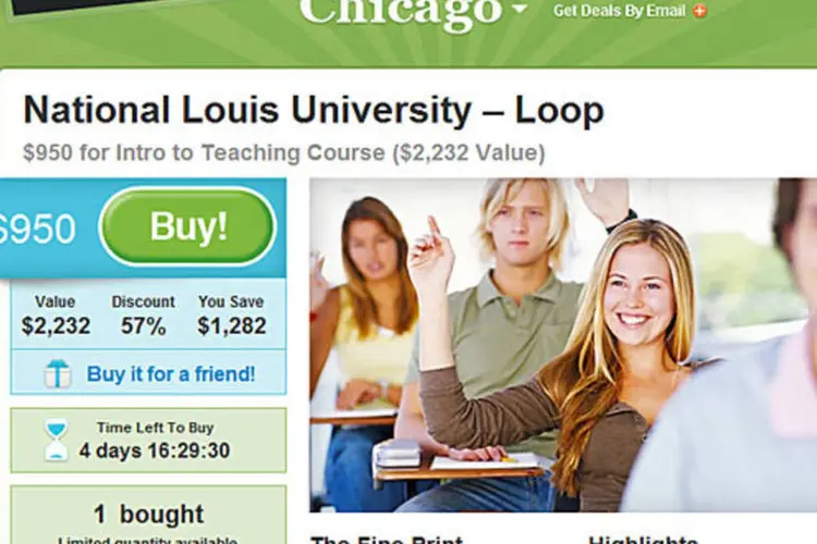 O anúncio da Louis University, de Chicago, oferece desconto de 57% no curso de Introdução ao Ensino (Reprodução)