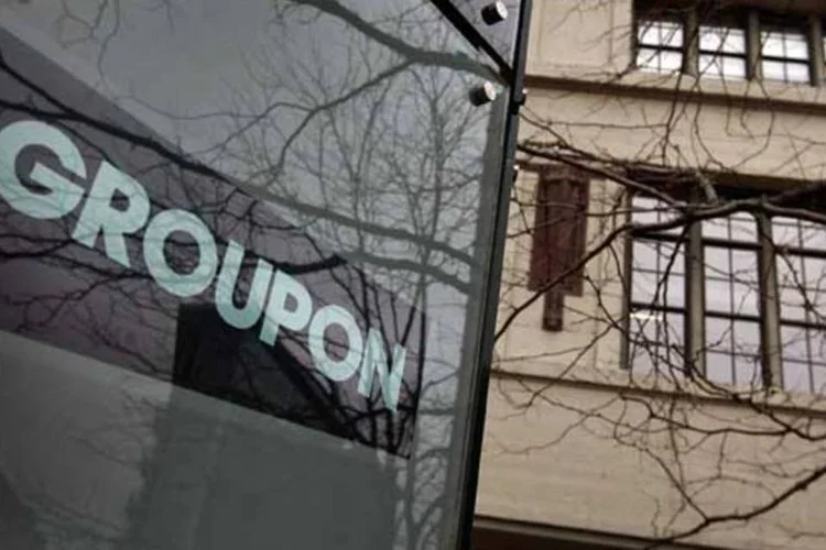 Mesmo com recente sucesso, a LivingSocial ainda está distante do maior site de compras coletivas, o Groupon, que foi avaliado em até 25 bilhões de dólares (Scott Olson/Getty Images)