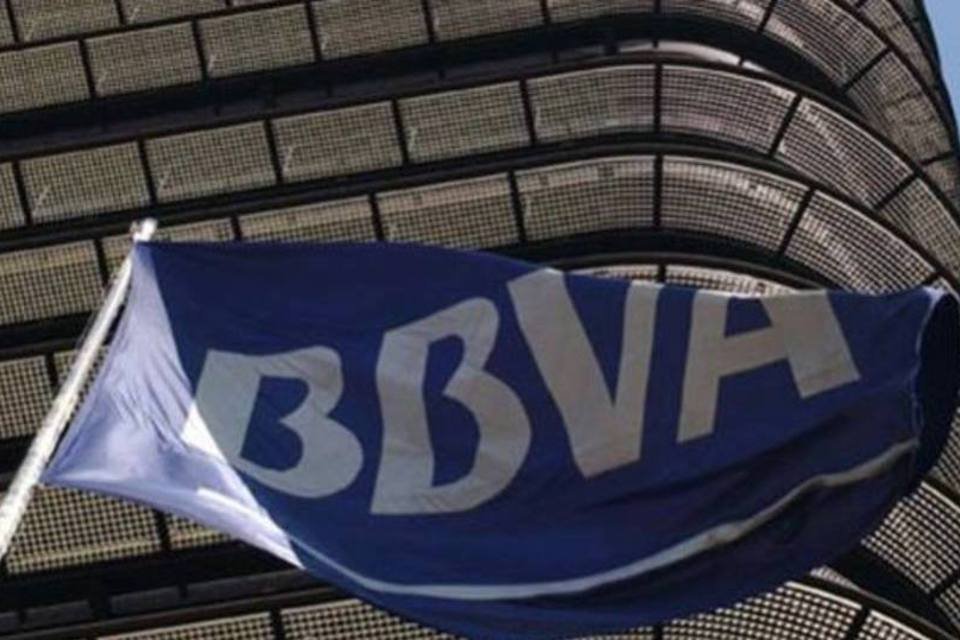 Bomba caseira é encontrada em filial do BBVA em Santiago
