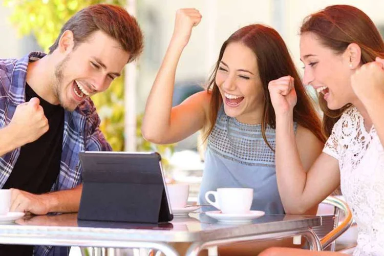 
	Veja o passo a passo que explica como organizar uma aposta em grupo e aumentar as chances de ganhar o pr&ecirc;mio de 280 milh&otilde;es de reais
 (AntonioGuillem/Thinkstock)