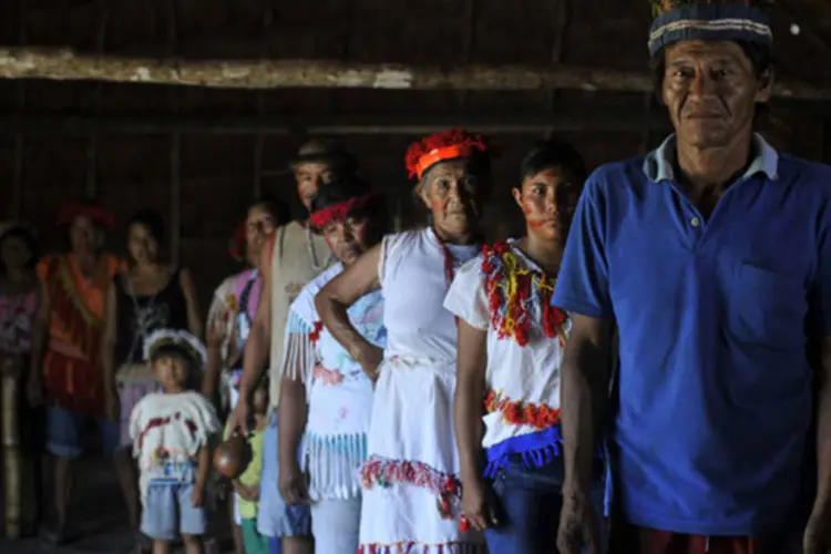 
	&Iacute;ndios da comunidade guarani-kaiow&aacute;:&nbsp;cerca de 5 mil &iacute;ndios vivem na Terra Ind&iacute;gena de Caarap&oacute;, que mede cerca de 3,5 mil hectares.
 (Marcello Casal Jr/ABr)