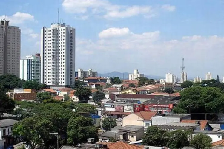 
	Guarulhos: segundo a Sabesp, munic&iacute;pio n&atilde;o paga mensalidades desde mar&ccedil;o de 2014
 (Wikimedia Commons)