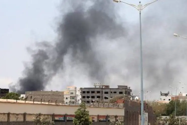 Em Áden, a principal cidade do sul do país, os confrontos nas ruas deixaram nove rebeldes mortos, segundo fontes próximas aos milicianos (Saleh al Obeidi/AFP)