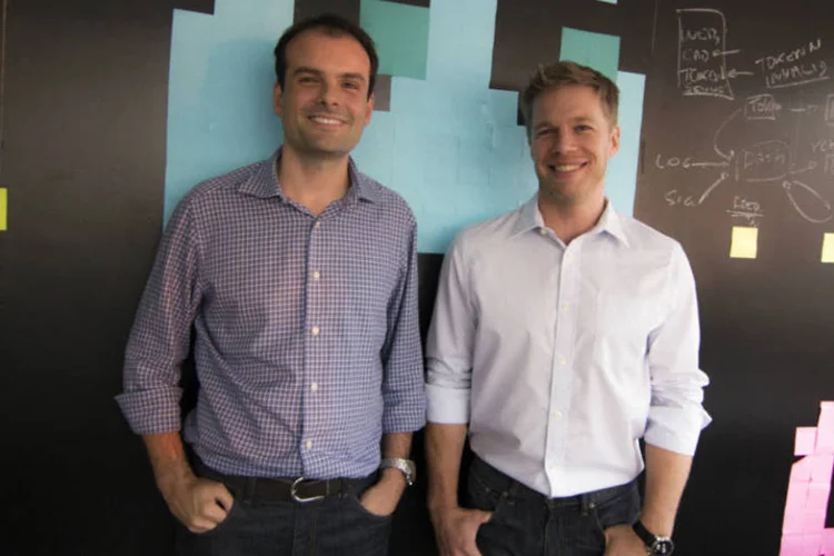 
	Tiago Alvarez e Benjamin Gleason: o pr&oacute;ximo passo &eacute; lan&ccedil;ar fun&ccedil;&otilde;es de consultoria personalizada
 (Divulgação/GuiaBolso)