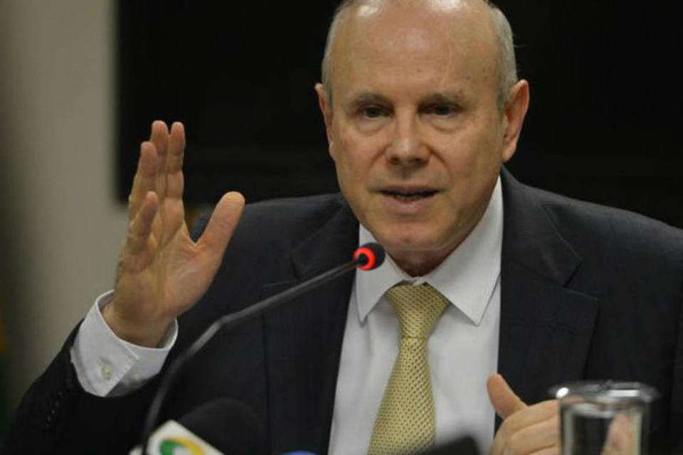 Estimativa de 0,7% do PIB trata-se de projeção, diz Mantega
