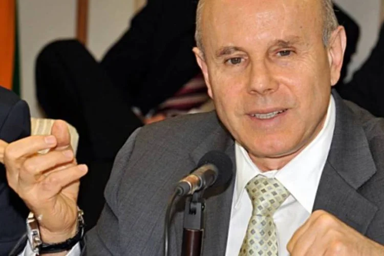 Guido Mantega também defendeu a adoção de uma outra moeda nas transações internacionais (Valter Campanato/AGÊNCIA BRASIL)