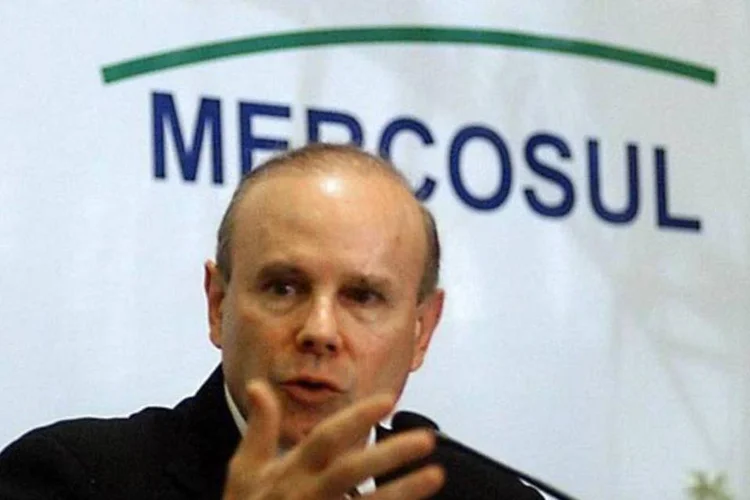 Mantega, ministro da Fazenda: dólar teve maior baixa em 20 meses na última semana (Marcello Casal Jr/ABr)