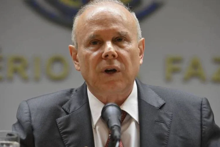
	Guido Mantega:&quot;&Eacute; um absurdo algu&eacute;m falar que compraram ou venderam essas MPs porque elas versam exclusivamente sobre prorroga&ccedil;&atilde;o temporal de um programa institu&iacute;do pelo governo FHC
 (Valter Campanato/Agência Brasil)