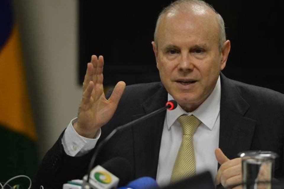 Mantega defende uso do Fundo Soberano para cobrir despesas