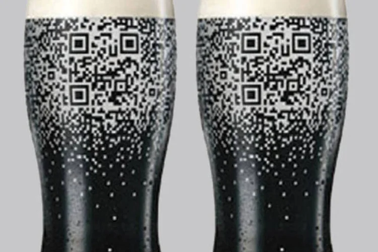 QR Code no copo da Guiness (Divulgação)