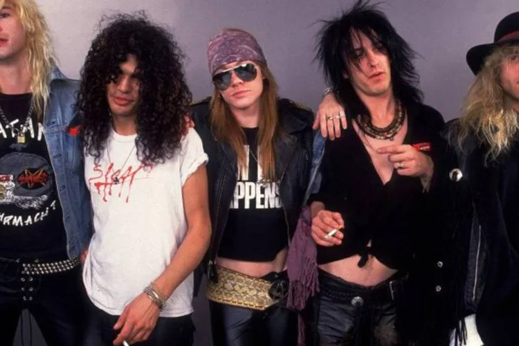 Guns N' Roses: Axl Rose, Slash e companhia estão pedindo mais de US$ 3 milhões por show (Divulgação)