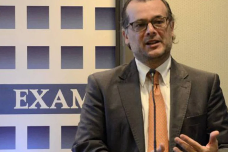 Há uma conexão entre reduzir juros e uma situação fiscal melhor, segundo Gustavo Franco (.)