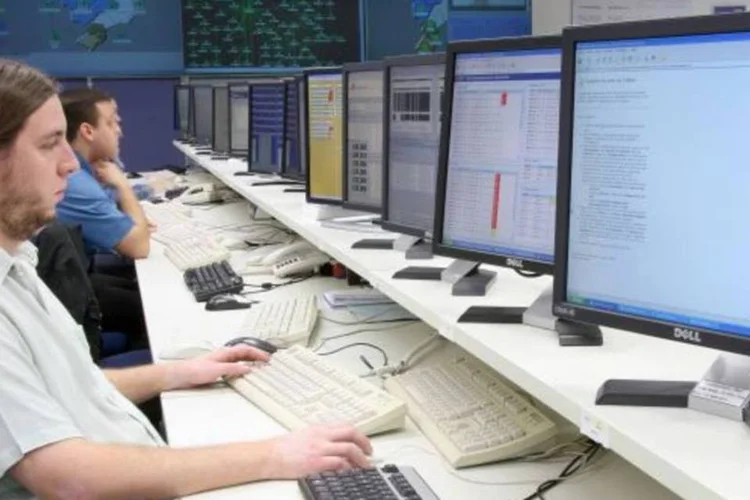 Enquanto a velocidade média dos acessos à internet no Brasil é de pouco mais de 1 Mbps, a GVT investe em conexões de 35 Mbps  (Marcelo Almeida)