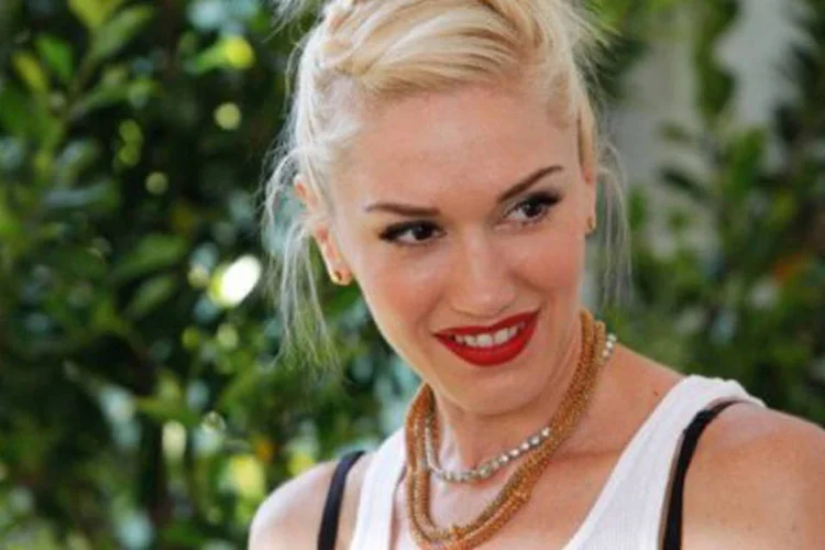 A cantora americana Gwen Stefani: a loura Gwen Stefani, 42, também é líder do grupo No Doubt e fez incursões pelo mundo da moda (©AFP/Getty Images/File / Imeh Akpanudosen)