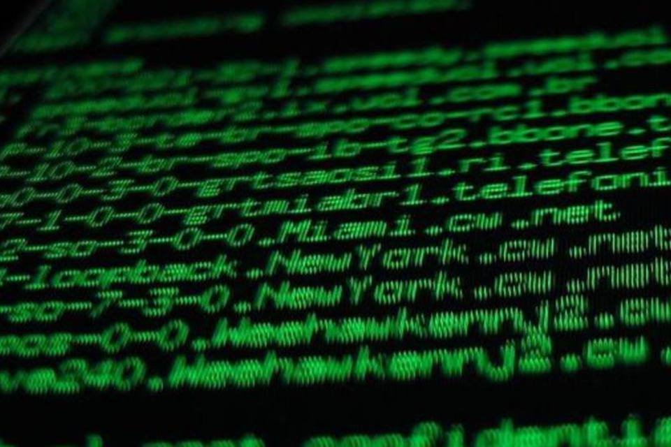 Hackers declaram guerra virtual às páginas do governo