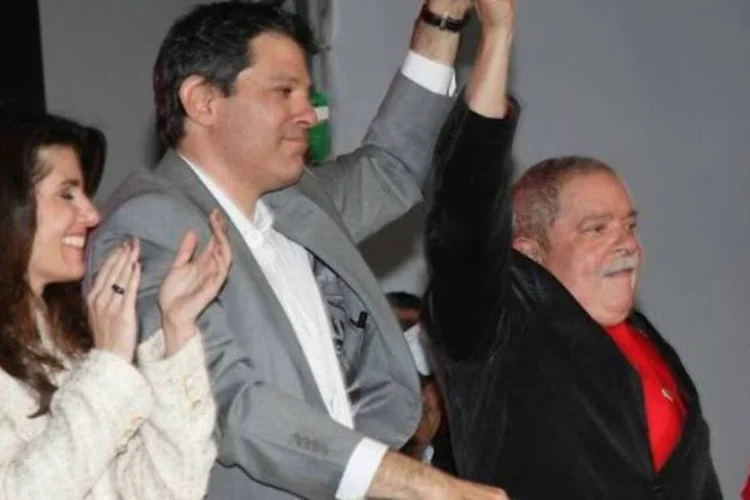 Ana Estela (esposa de Haddad), Fernando Haddad e o ex-presidente Lula (Heinrich Aikawa/Instituto Lula)