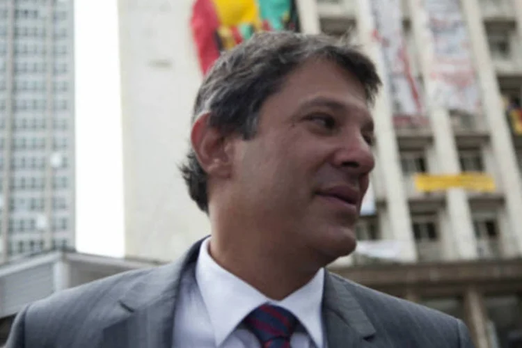 
	Fernando Haddad: &quot;N&atilde;o vivemos isoladamente, s&atilde;o os problemas graves que precisam ser resolvidos com comunh&atilde;o de esfor&ccedil;os&quot;, disse o prefeito de S&atilde;o Paulo sobre as parcerias com Alckmin
 (Marcelo Camargo/ABr)
