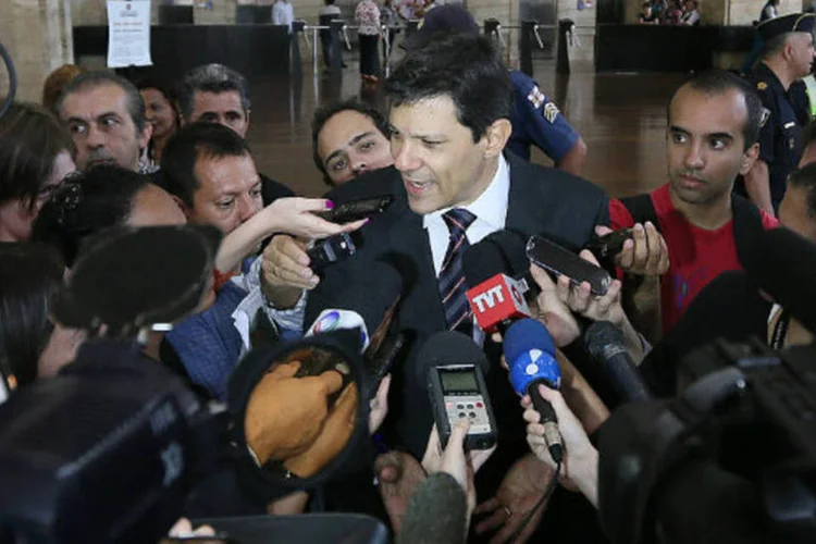 
	Fernando Haddad: &quot;Precisamos chegar a pelo menos R$ 6 bilh&otilde;es por ano, que &eacute; o valor da taxa de investimento da cidade do Rio de Janeiro&quot;, afirmou o prefeito de S&atilde;o Paulo
 (Cesar Ogata/Prefeitura de São Paulo)