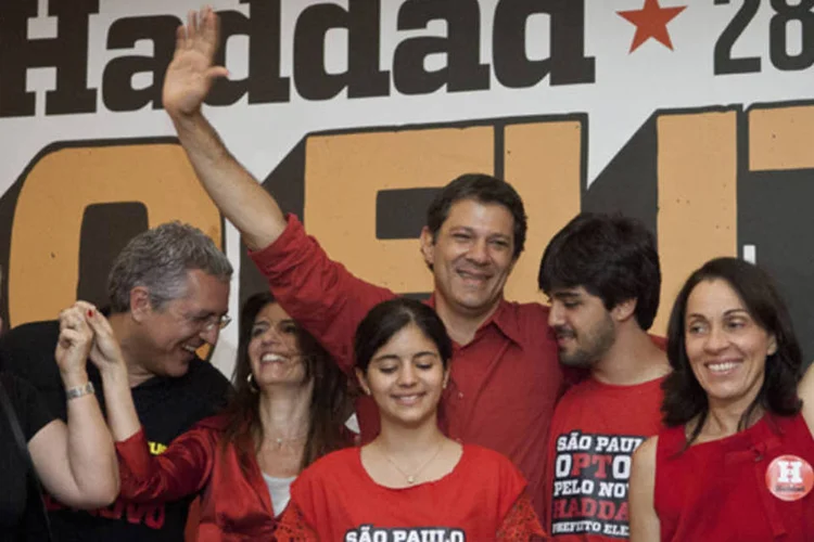 Fernando Haddad: O ministro da Educação, Aloizio Mercadante, destacou o sentimento de otimismo diante das possibilidades de parcerias com SP (Marcelo Camargo/ABr)