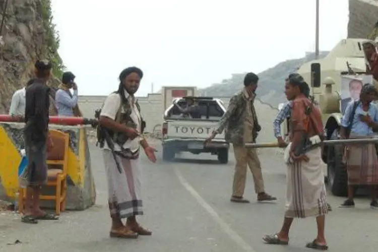 Simpatizantes do presidente Hadi tomam as ruas do Iêmen do Sul: (AFP)