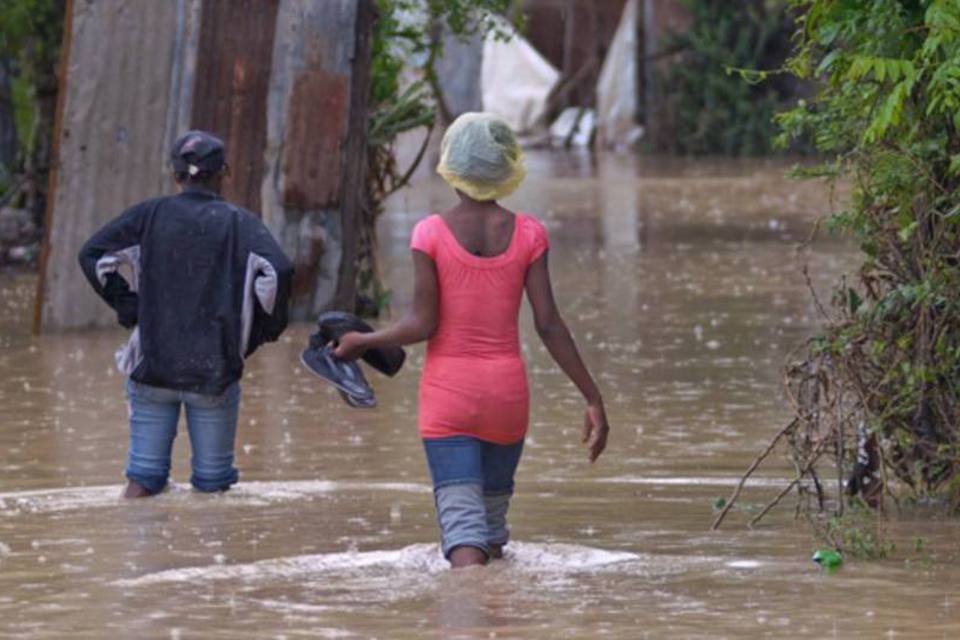 Furação 'Sandy' deixa 26 mortos e 4 desaparecidos no Haiti