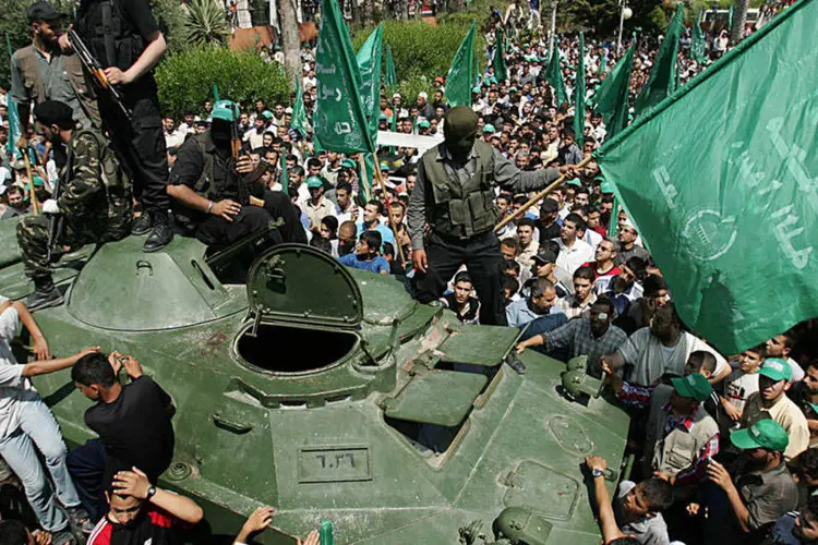 
	Hamas: tribunal explica que a anula&ccedil;&atilde;o n&atilde;o implica aprecia&ccedil;&otilde;es de opini&atilde;o sobre a qualifica&ccedil;&atilde;o do movimento Hamas como &quot;grupo terrorista&quot;
 (Abid Katib/Getty Images)