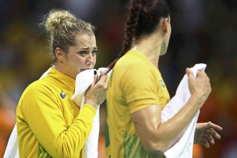 Brasil perde para a Holanda e está fora do handebol feminino