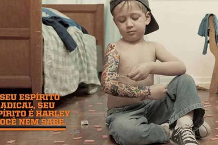 A intenção é destacar que o “espírito Harley-Davidson”, de liberdade e rebeldia, entre outras qualidades, é inato e pode se manifestar desde cedo (Divulgação)