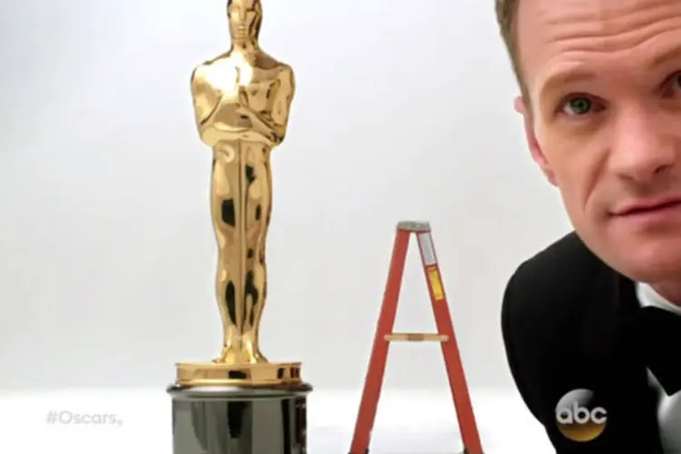 
	Neil Patrick Harris, apresentador do Oscar 2015: &quot;Hoje &agrave; noite n&oacute;s honramos os melhores e mais brancos, desculpem, mais brilhantes, de Hollywood&quot;
 (Reprodução)