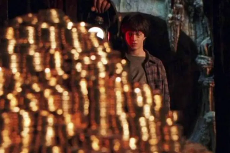 Harry Potter: livro, que foi lançado em 1997, pode ser arrematado por até 26 mil libras - o equivalente a 109 mil reais (Reprodução)