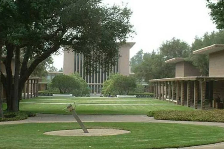 
	Harvey Mudd College: a faculdade com melhor retorno em 30 anos para ex-alunos
 (Wikimedia Commons)