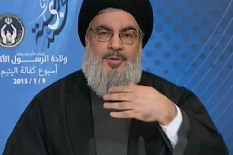 Hassan Nasrallah, o chefe do Hezbollah xiita libanês: "através de seus atos imundos, violentos e desumanos, estes grupos atentaram contra o profeta e os muçulmanos mais do que fizeram seus inimigos" (AFP)