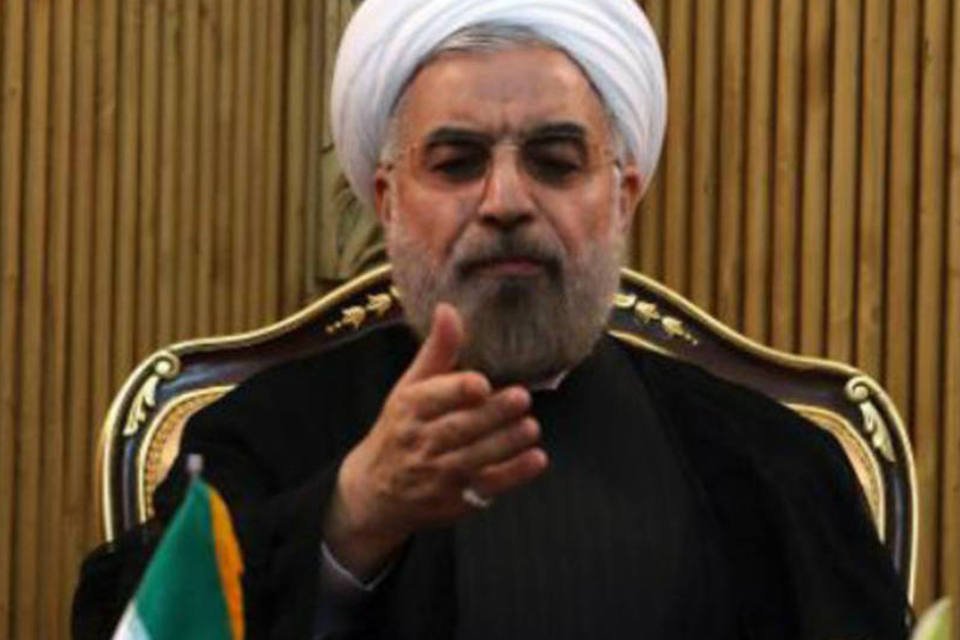 Irã quer expandir poderio militar e programa de mísseis, diz Rouhani