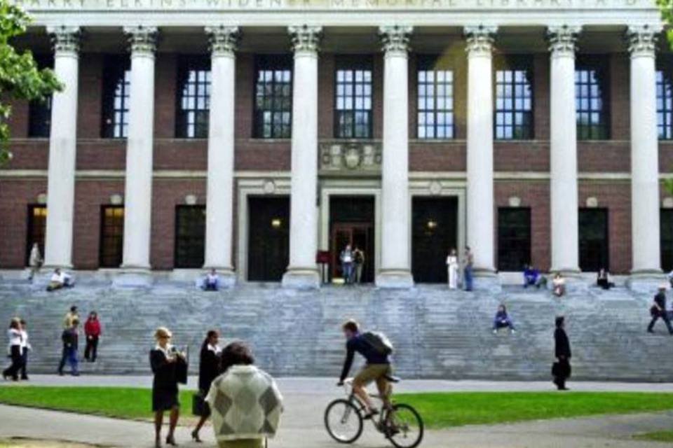 Especialista ensina brasileiros a entrar em Harvard